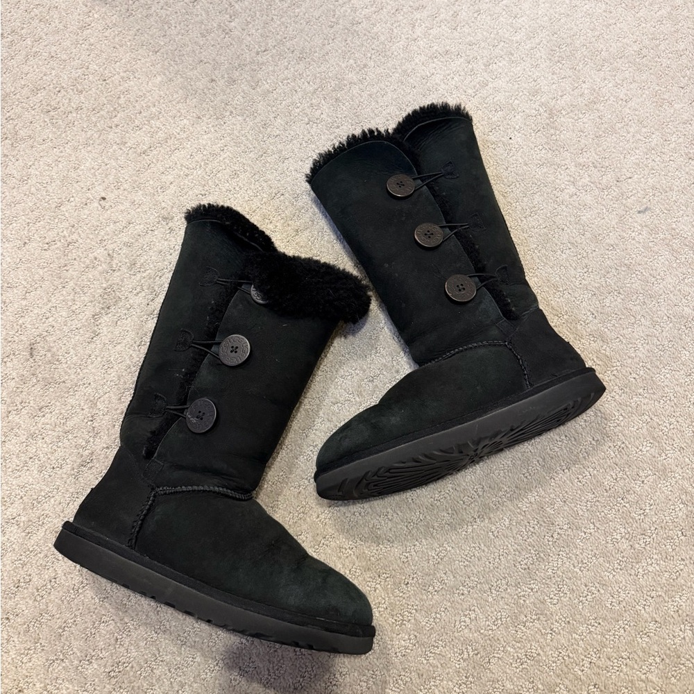UGG Bailey Button Triplet II Boot - Picture 5 of 7